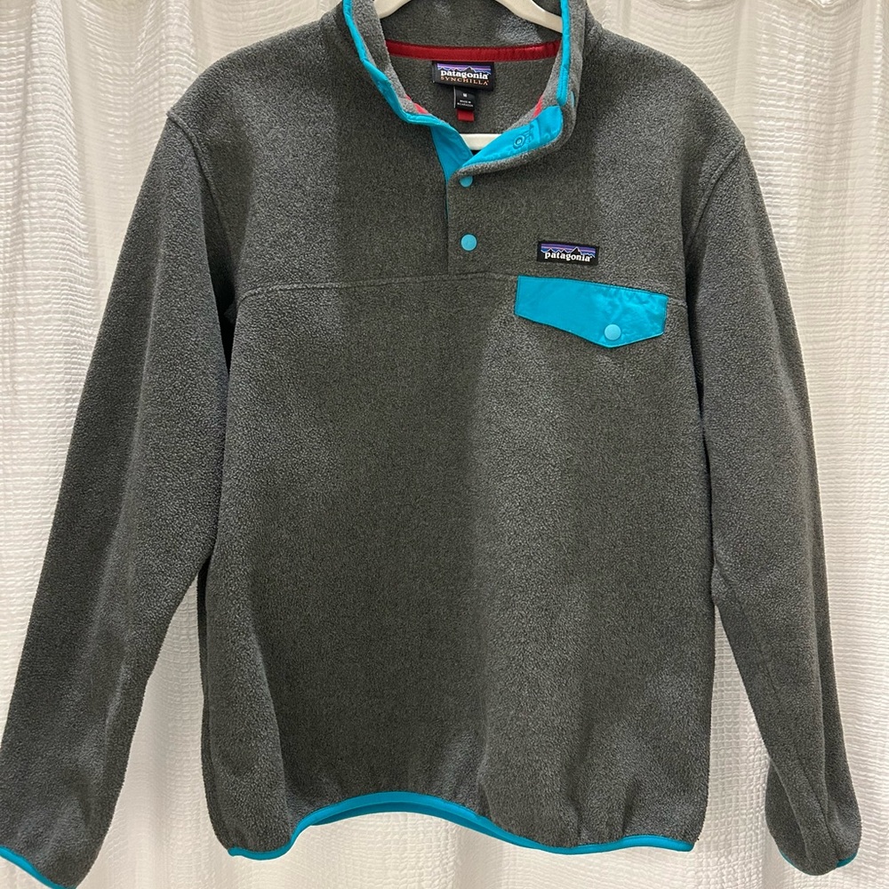 Patagonia Synchilla Gray Fleece with Aqua Trim